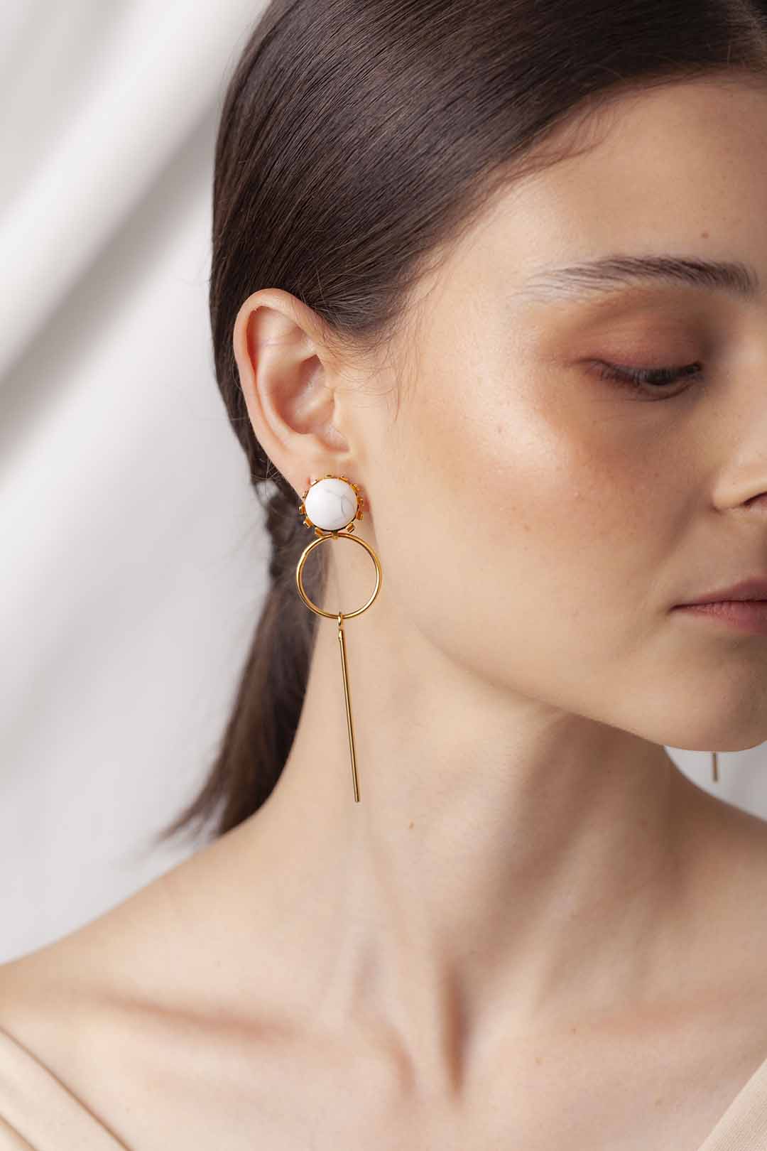 Aretes piñon modelo